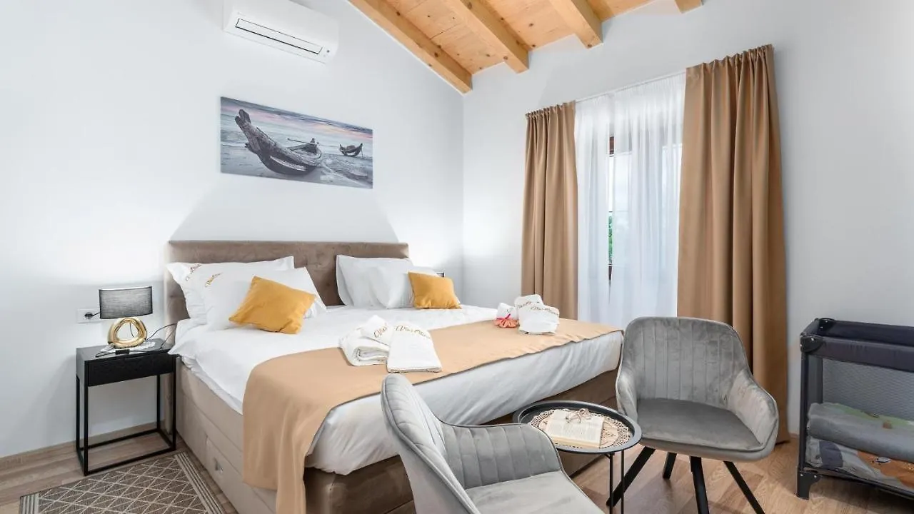 Villa Vias Oliveti Baldasi 0*,