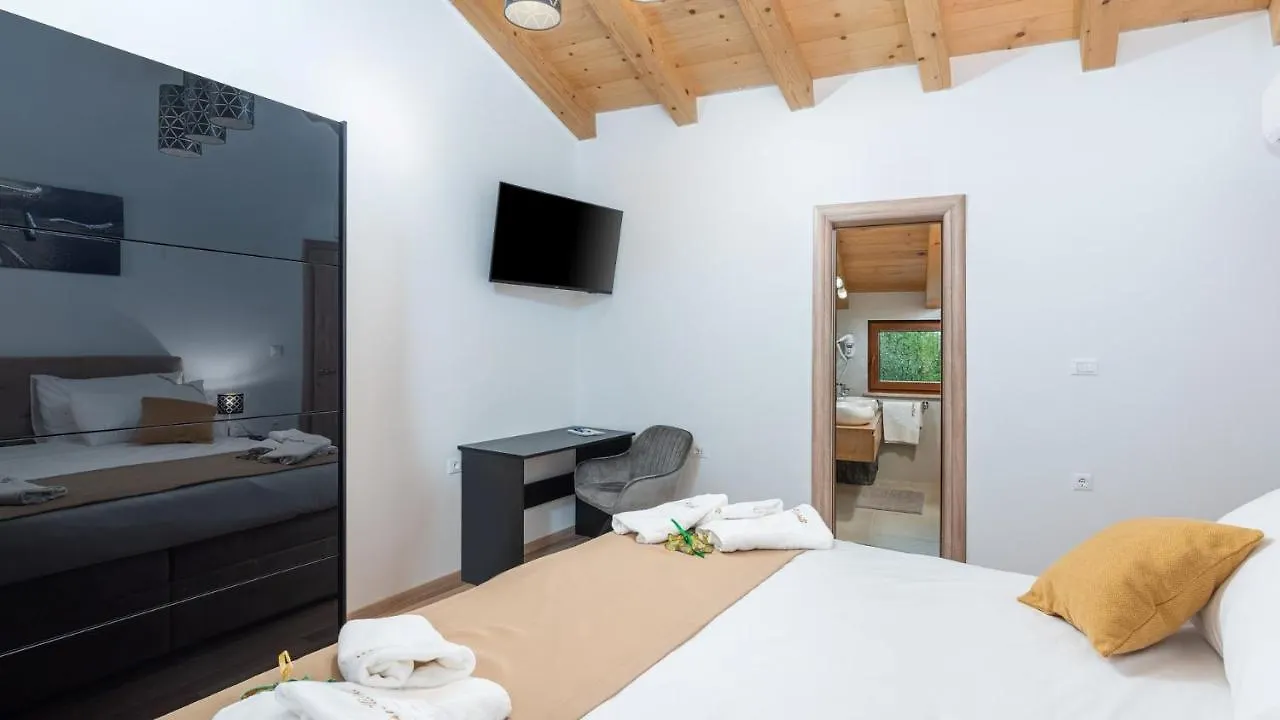 Villa Vias Oliveti Baldaši Penzion